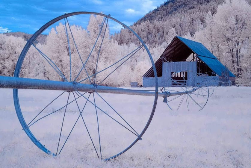 Barn and wheel line